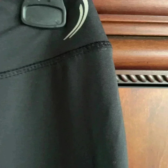 Exertex active wear cropped pants NWOT - Picture 4 of 5
